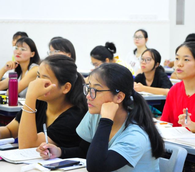 课程线上主题教育拓宽学生认知视野引导学生树立正向价值观念